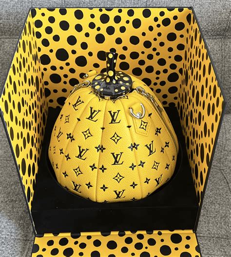 Yayoi Kusama’s Louis Vuitton Pumpkin Bag Just Sold for a 